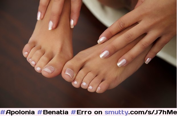 #Apolonia in #Benatia by #Erro for #MetArt circa #2017 - #25yo #Spanish #feet #barefoot #toes #toenails
