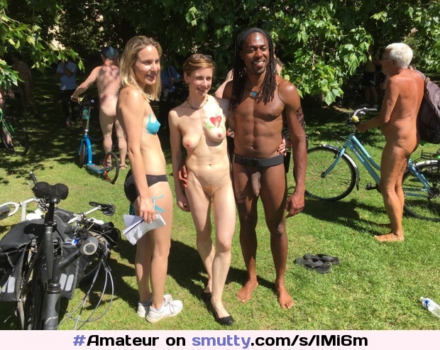 #Amateur #Exhibitionist #Flashing #Outdoors #Nudists #PublicNudity #Voyeur