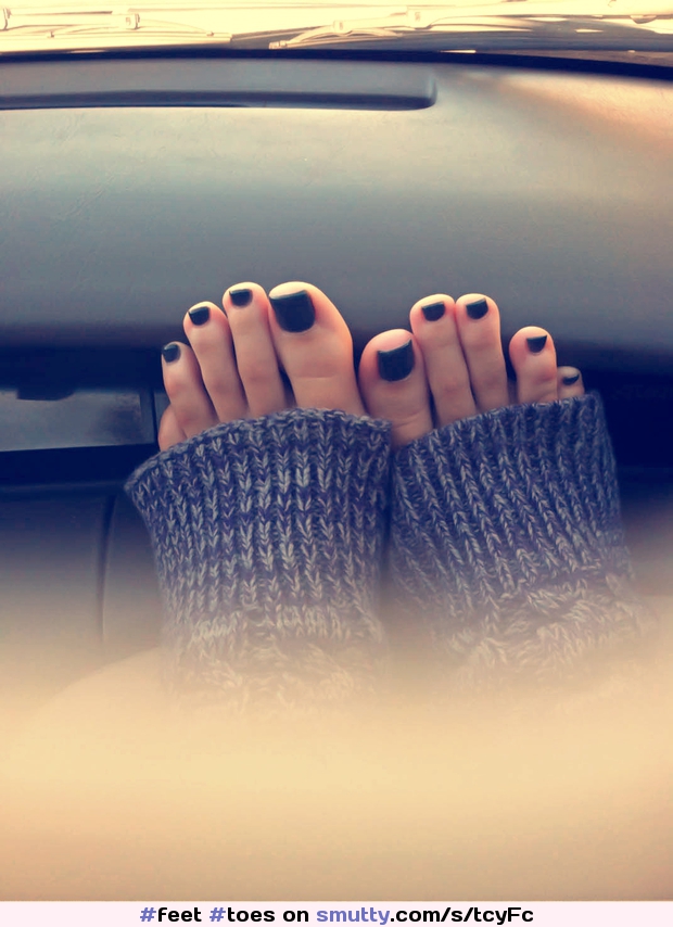 #feet
#toes
#blacktoenailpolish