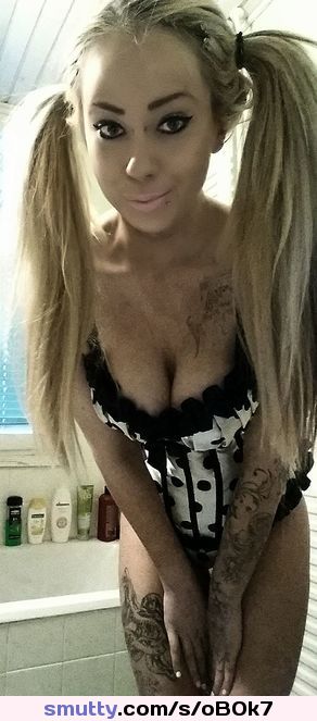 ^crista #babe #finnishgirl #sexy #blonde #legs #bimbo #hot #beautiful #pefectbody