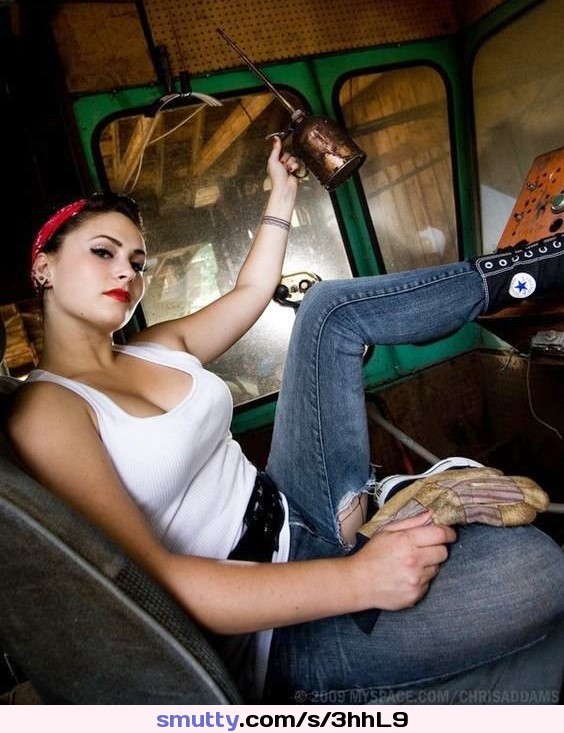 #mechanic, #bigtits, #nonnude, #jeans, #boots, #cleavage, #eyecontact, #likewhatyousee?