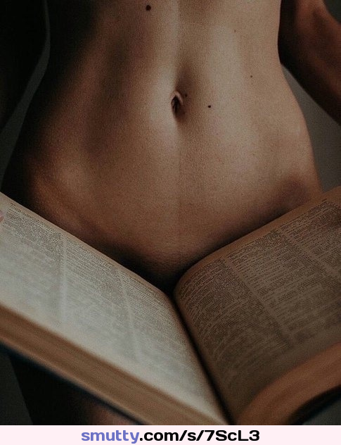 #artistic, #bodyscapes, #readingbabe, #flatstomch, #fit, #erotic, #abs