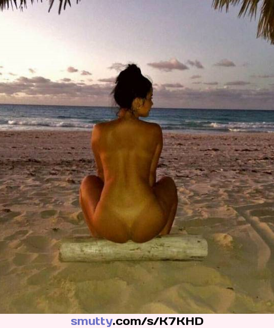 #outdoors, #nude, #tanlines, #beack, #hairup, #nicebody, #greatass, #whatdoesshesee?