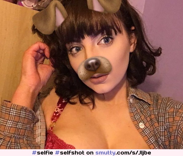 #selfie #selfshot #selfpic #redbra #bra #brunette #snapchat #dogfilter #filter  #bigtits #tits #bigboobs