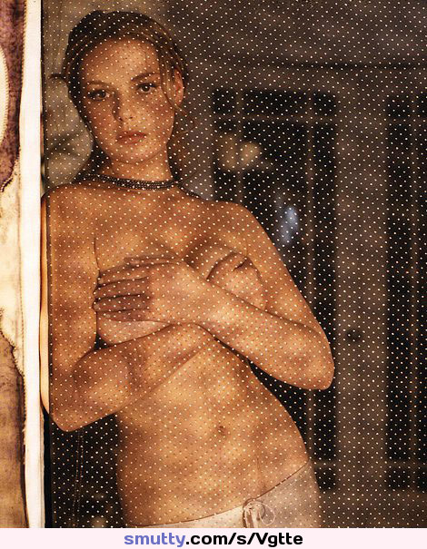 #KatherineHeigl #naked #celebrity #handbra