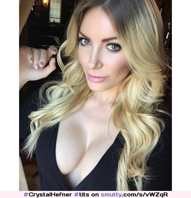 #CrystalHefner #tits #boobs #clevage #nicerack #bigboobs #bigtits #model #blonde #sexy #hot #hotgirl #fine #motorboatmaterial #damn