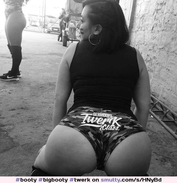 #booty #bigbooty #twerk #twerking #teen #amateur #butt #ass #latina #sexy #nonude