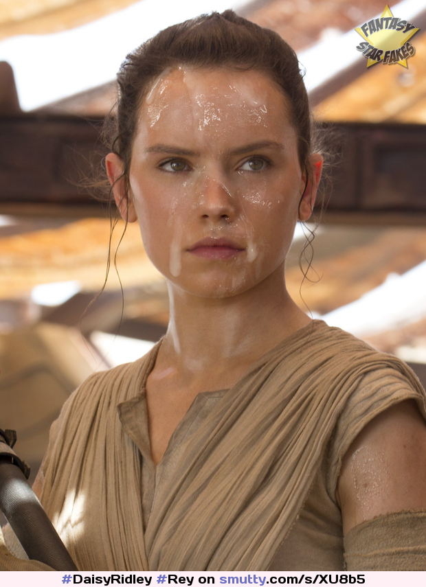 #DaisyRidley as #Rey on the #StarWars set.  She'll only use "natural" sunscreen!