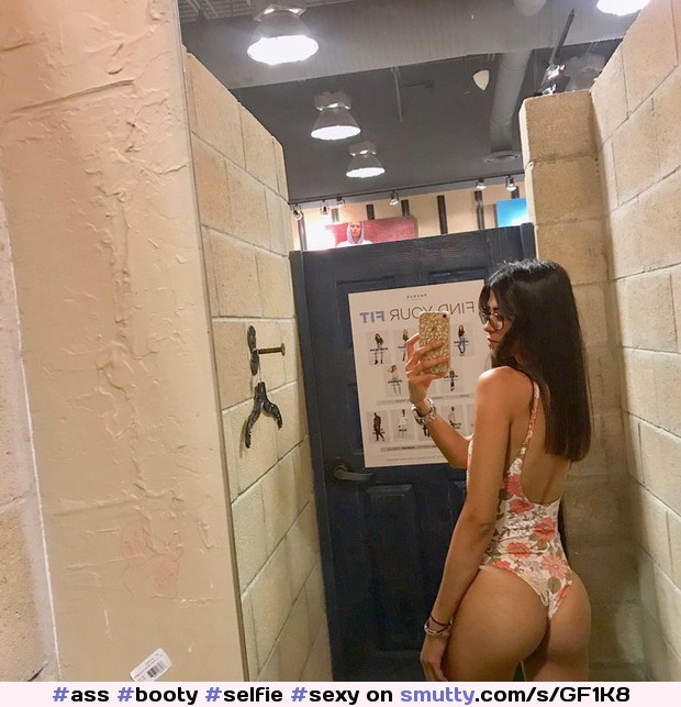 #ass #booty #selfie #sexy #glasses #teen #hot