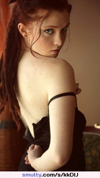 #dare #young #longhair #redhead #redhair #stripping #lookingovershoulder #pose #cute #Beautiful #gorgeous #hot #sexy #Erotic