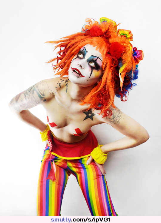 #hot#nude#clown#snalltits#tattoo#EmyVonHell
