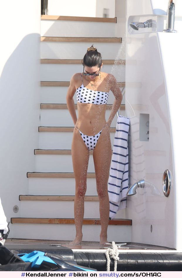 #KendallJenner #bikini #bikinibottom #legs #sofuckingsexy #icantstopcummingtothis #imnotpullingout #sexy #model #sexybody #gap #longlegs