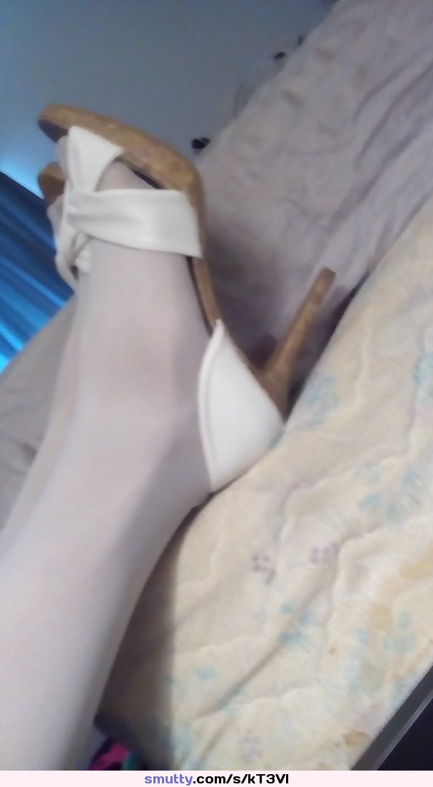 #fishnet#stockings#garterbelt#shavedcock#baldcock#shaved#sissyboy#legs#feet#toes#heels#highheels#stockingsandheels#fetish