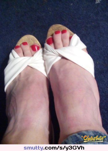 #feet#paintedtoes#toes#toe#tranny#trans #crossdress#gayboi#shy#scared#sissy#slut#femboy#sexy#hot#JessicaSmith #ass#tease