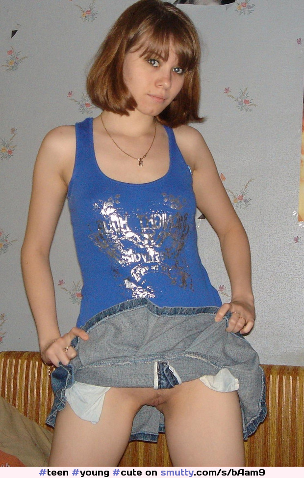 #teen #young #cute #bottomless #pussy #skirtup