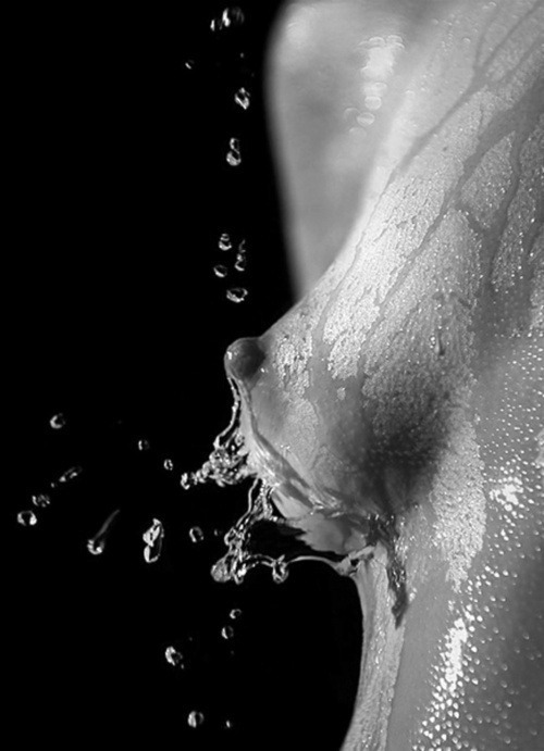 #wet#blackandwhite#droplets#perky#upturnedbreast#erectnipple#smalltits#closeup#splash#firmtits#suckable#art#artistic#lovely#youthful#superb