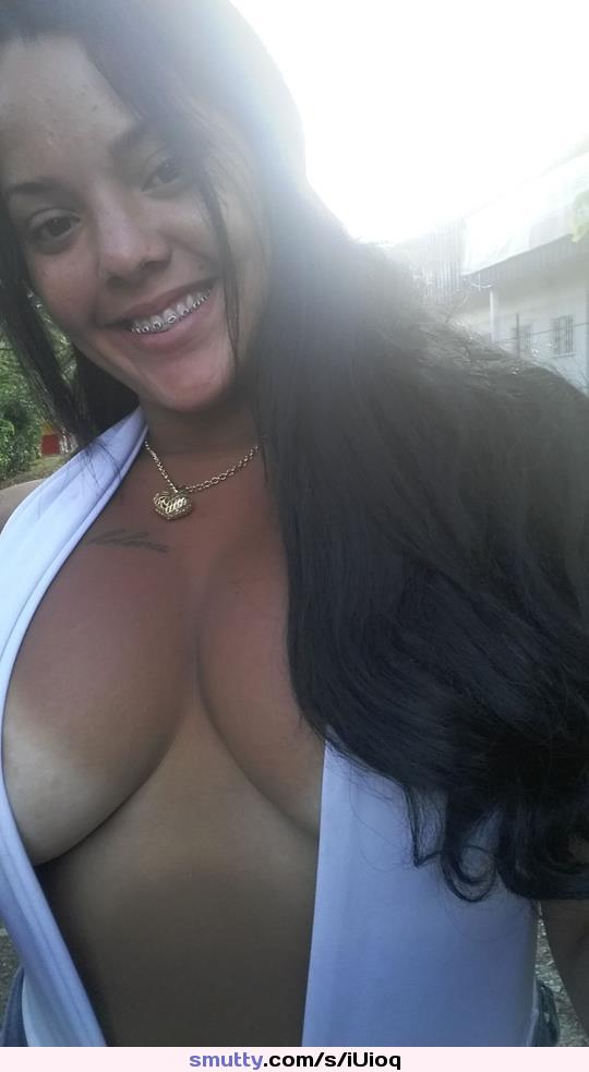 #girlsfromfacebook #boobs #tattoo #brunette #smile #wow #brazilian