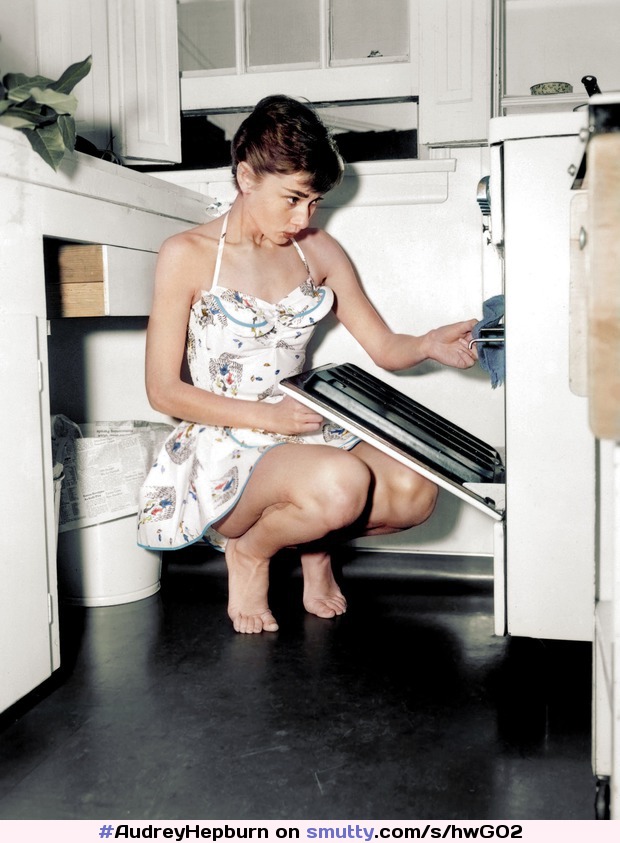 #AudreyHepburn#Vintage#Cleavage#SmallTits#Clothed#Legs#InTheKitchen#NN#NonNude#Brunette#Dress#NoMakeUp#Sexy#VerySexy#Perfect#Sweet#Cute#Tits