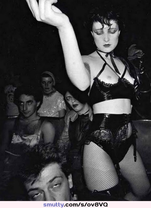#SiouxsieSioux#BlackAndWhite#backintheday#punk#peekaboob#celebrititties