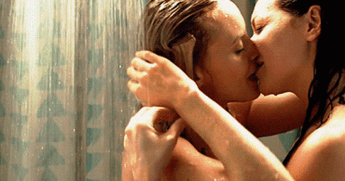 #lesbian #lesbians #lesbianGIF #GIF #wet #shower #showering #kiss #kissing