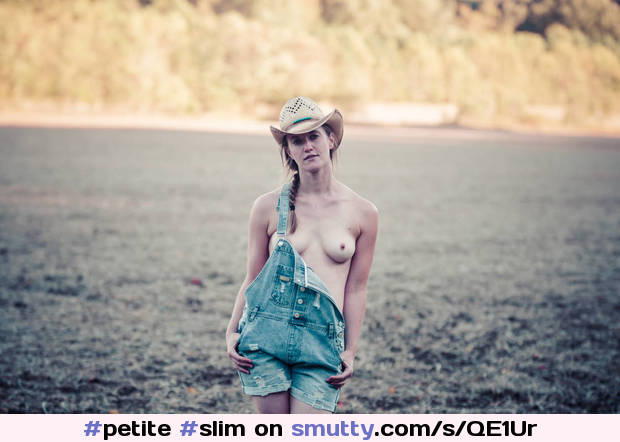 #petite #slim #smallboobs #tinytits #topless #hat #outdoor #nature #pale #singleboob #overalls