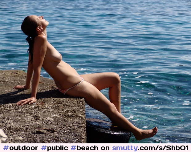 #outdoor #public #beach #ocean #topless #toplessbikini #toplessbeach #nudebeach #wet #petite #smallboobs #erectnipples #sideboob