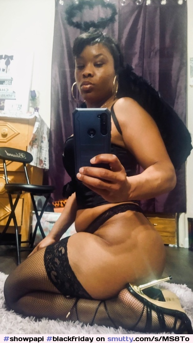 #showpapi #blackfriday #blackangel #angel #ass #chocolateTy #booty #selfie #ebony #blackqueen #bigbutt #