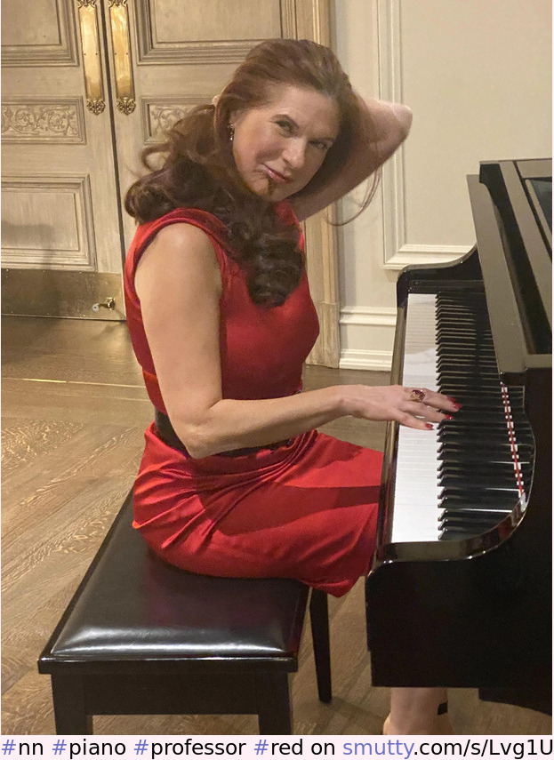 #nn #piano #professor #red #dress #longhair