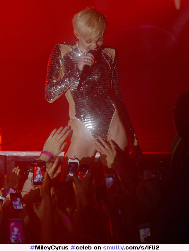 #MileyCyrus #celeb