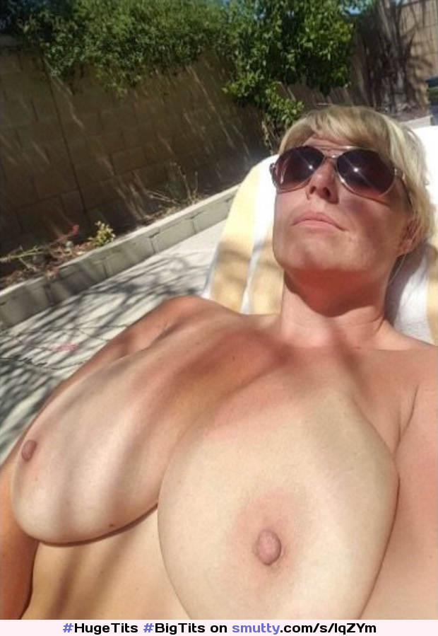 Hugetits Bigtits Topless Sunbathing Tanning Milf Nipples