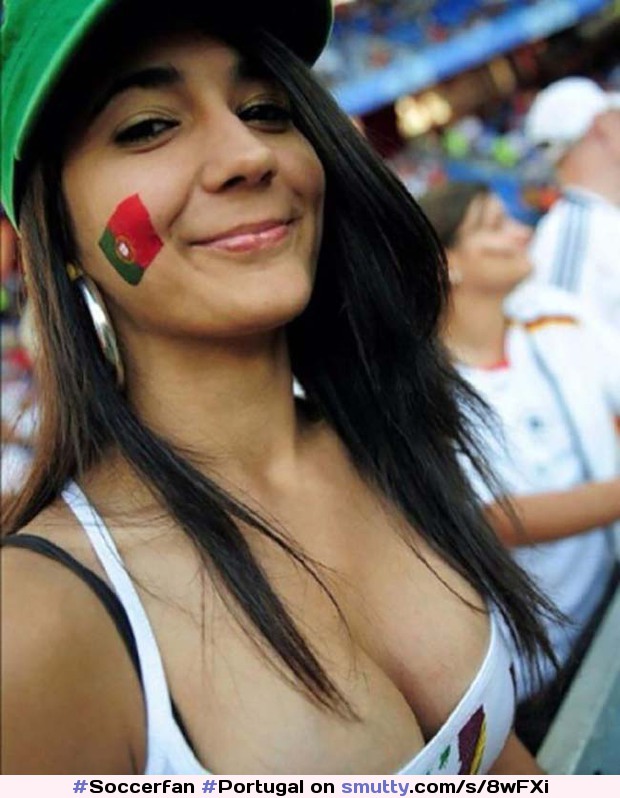 #Soccerfan #Portugal #WorldCup #FIFAWorldCup #Russia2018 #Rsop2018 #Portuguese #cute #GreatRack #joyful #smile !