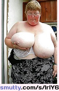 Granny big boobs
#granny#bigtits#bbw#outdoor