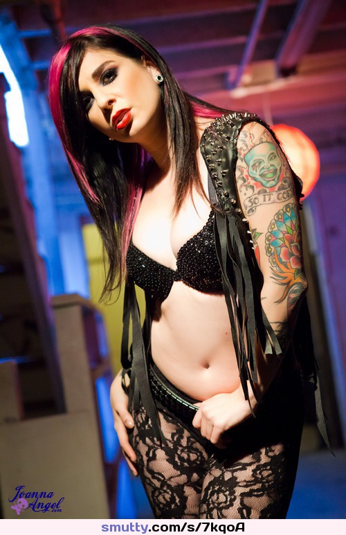 Alternative Porn Boss ^.^ - Joanna Angel ! Sexy as always ! #punkbabes #ink'dgirls #punkporn #emogirls #emosluts #emo #babes