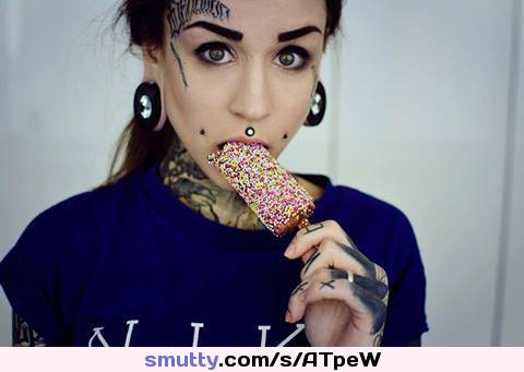 What a cutie with an ice-cream . #xxx #ink'dgirls #punkbabes #emobabes #babesporn #emo #babes