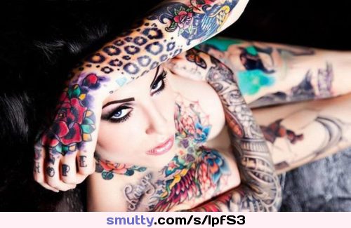 Damn :) she is hot and i found it on KristalCams ! #nakedgirls #sex #pornbabe #xxx #punkbabes #emo #babes