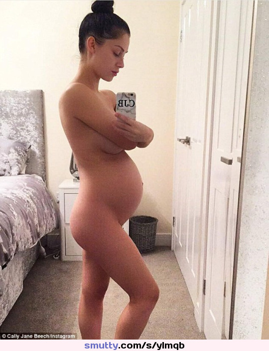 #pregnant #preggo #knockedup #babybump #selfie #pregnantselfie