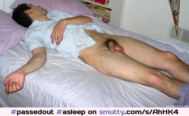 #passedout #asleep #drunk #straightbait #bromance #hiddencam #spy #voyeur #pubes #uncut #frat #straightboy #dorm