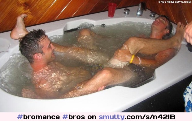Bromance Bros Straight Str8 Bathtub Hiddencam Wrestling