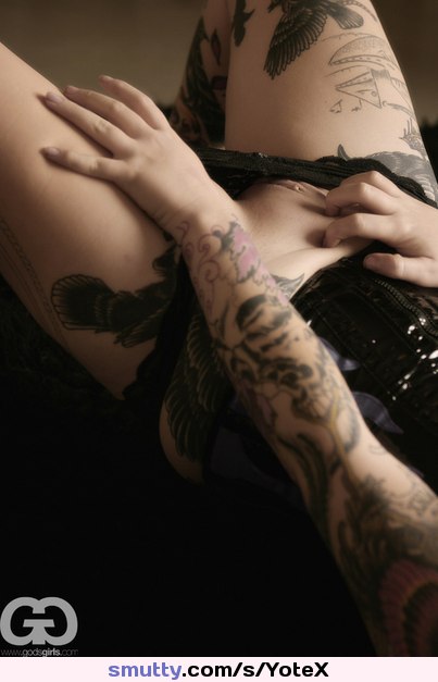 #AdahliaDunham #tattoo #pierced #curvy #corset