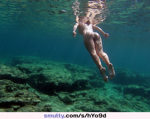 #gorgeous #swimming #underwater #slim #slender #ocean #sun #nicelegs #ass #greatass #inmotion #photography #erotic