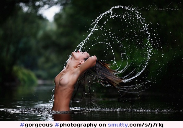 #gorgeous #photography #swimming #wet #hair #skinnydipping #inmotion #slim #slender #outdoors #fit #flatstomach #ribs #neck #armsup #splash