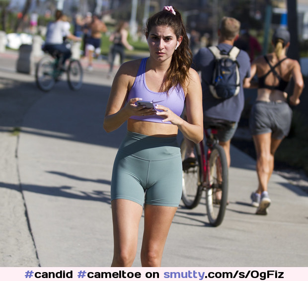 #candid
#cameltoe
#leggings
#yogapants
#busted