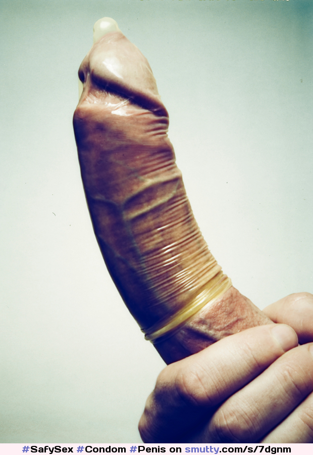 Safy No. 3 "Bon Appétit"

Photo by Ralph Mecke

#SafySex #Condom #Penis #boner