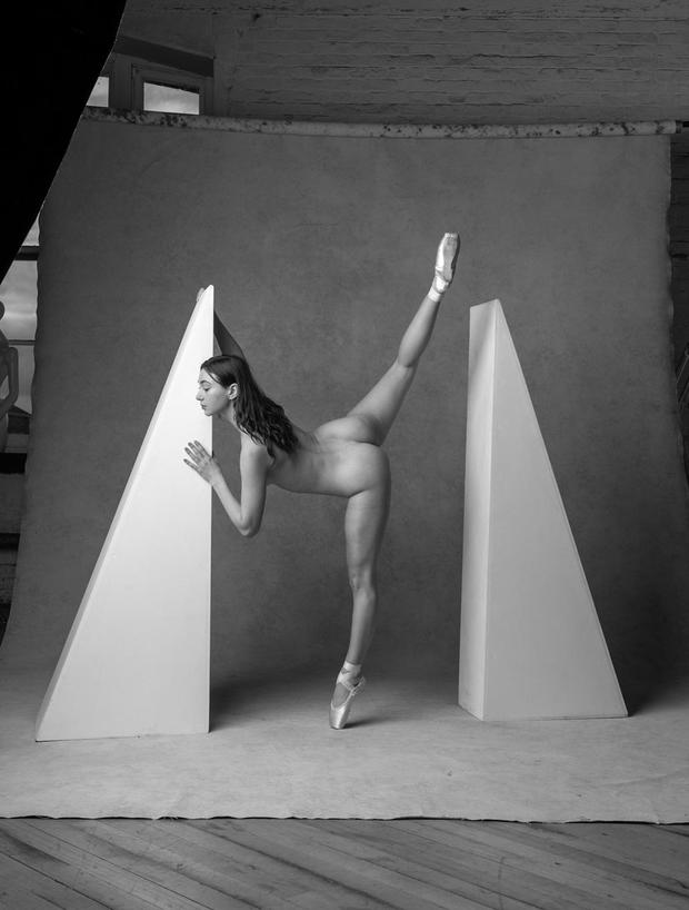 #NudeBallerina #NudeEnPointe #toshoes #balletslippers #pointeshoes