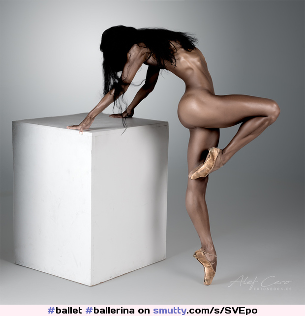 Laetitia model - nude photos