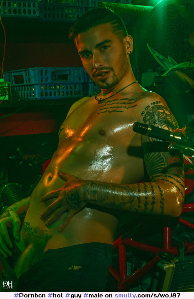 #Pornbcn presents: Jotade Te Jode in Gigolo's aprenticce #hot#guy#male#sexy#beautiful#young#wow#sex#erotic#fucking