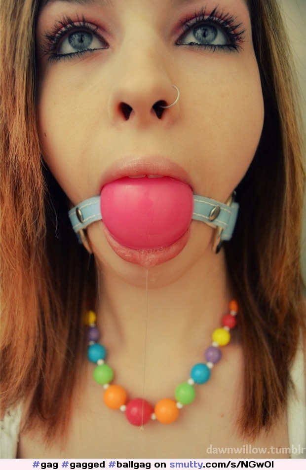 #gag #gagged #ballgag #necklace #submissive #subby #subbie #SubmissiveGirl #cute