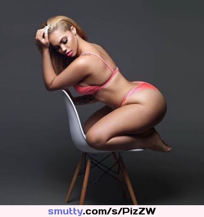 #hotmodel #ebonymodel #sexymodel #booty #ass #nonnude #sexy #hotblackgirls #BlackCutie #seductive #enticing #alluring #roundmound