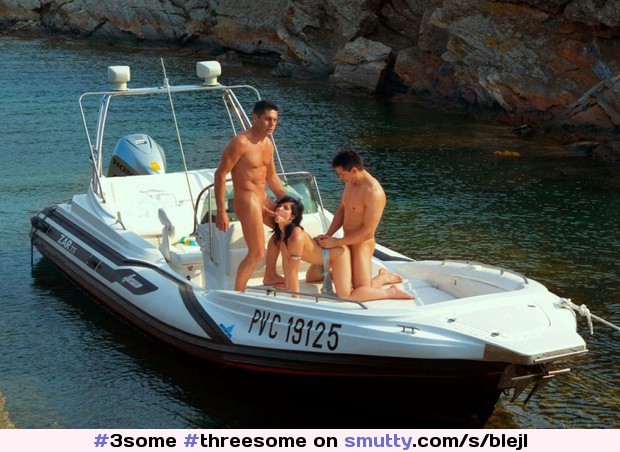 #3some #threesome #oralsex #blowjog #twirlie #goodhead #fuckedfromtheback #doggystyle #girlfucked #sluttybabes #outdoors #boating #BoatSex