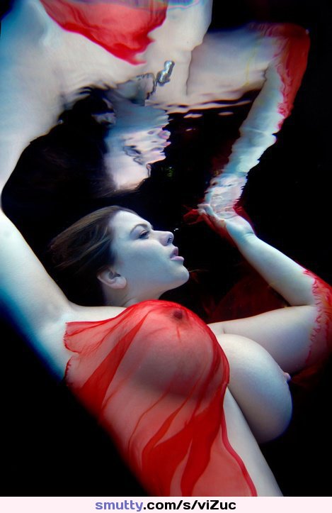 #mirror #underwater #hugetits #beautiful #hot #erotic